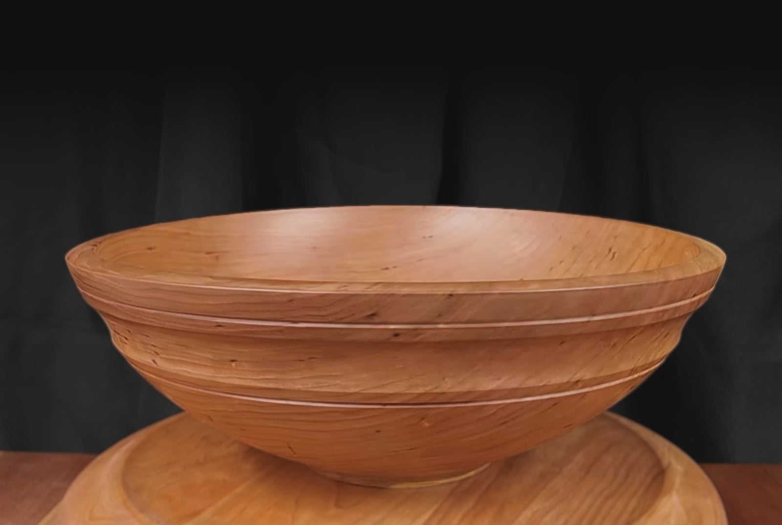 Large Willoughby (round with ridge) Wooden Bowl | Andrew Pearce Bowls