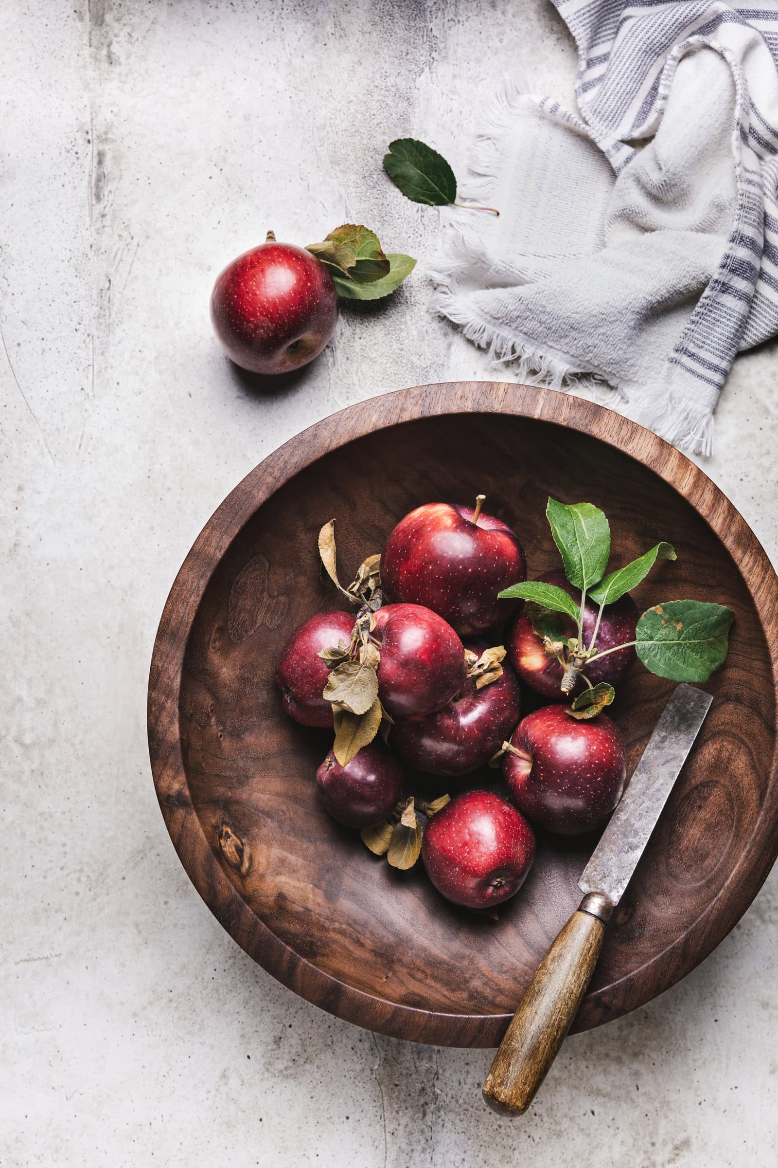 OUR CLASSIC ROUND WOODEN BOWL