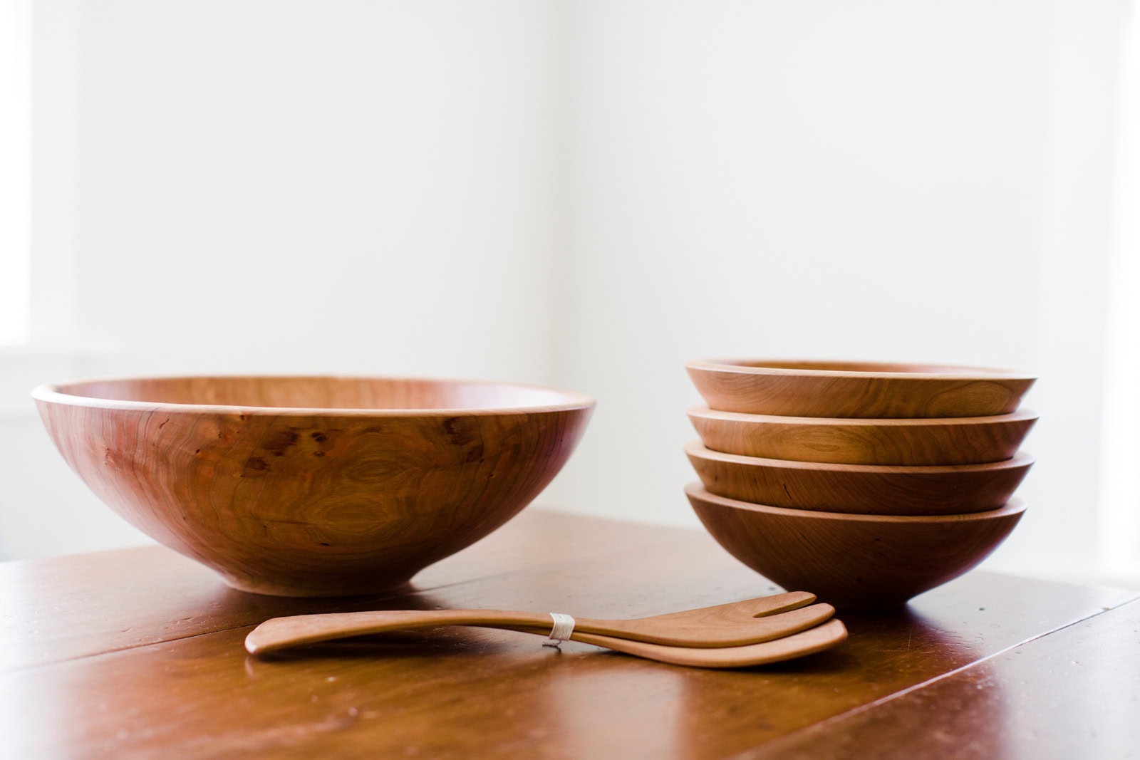 YOUR EVERYDAY SMALL ROUND WOODEN BOWL