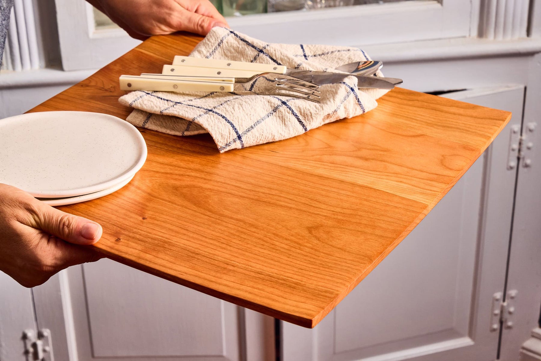 MODERN GEOMETRY, TIMELESS HARDWOOD