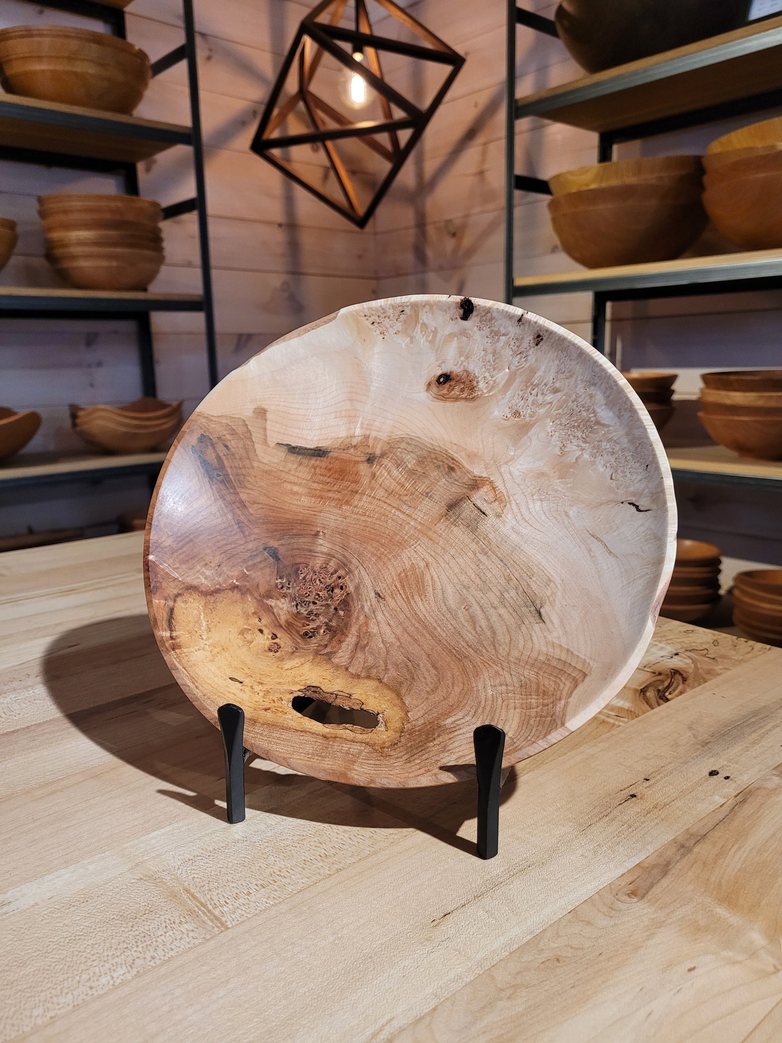 GIVE YOUR BOWLS THE DISPLAY THEY DESERVE