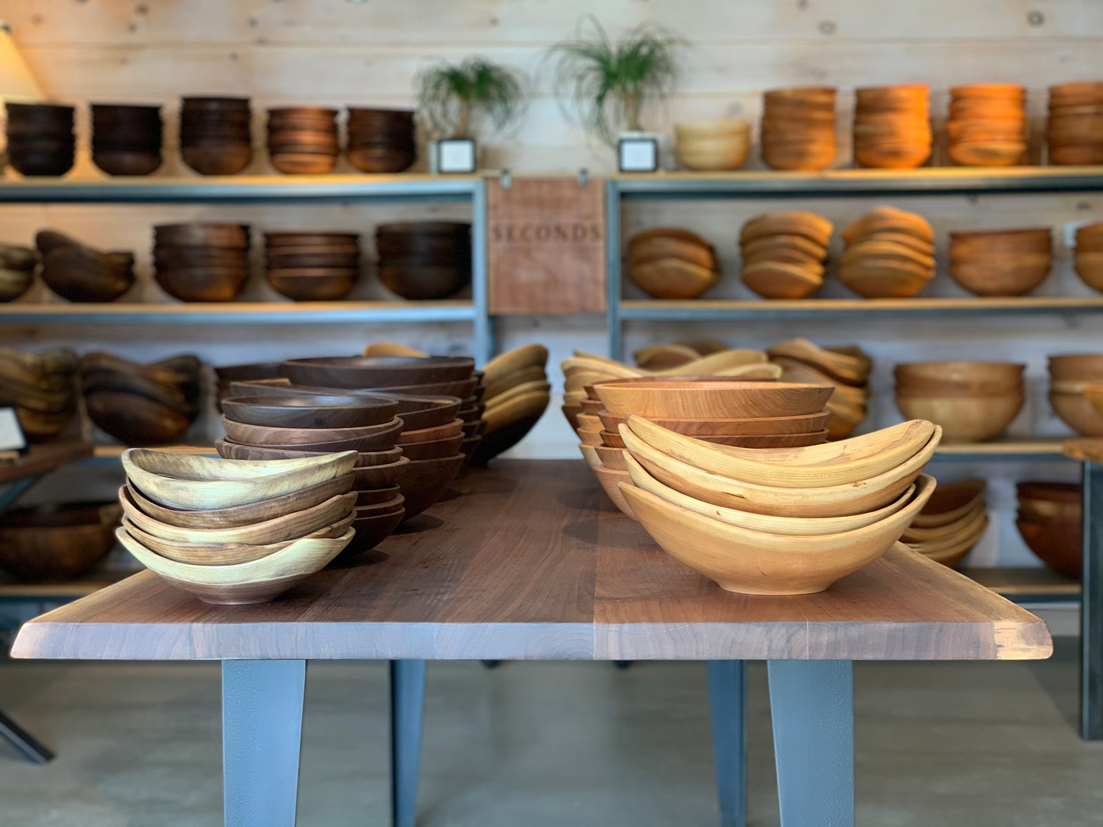 Seconds - Medium Champlain (classic) Wood Bowl – Andrew Pearce Bowls