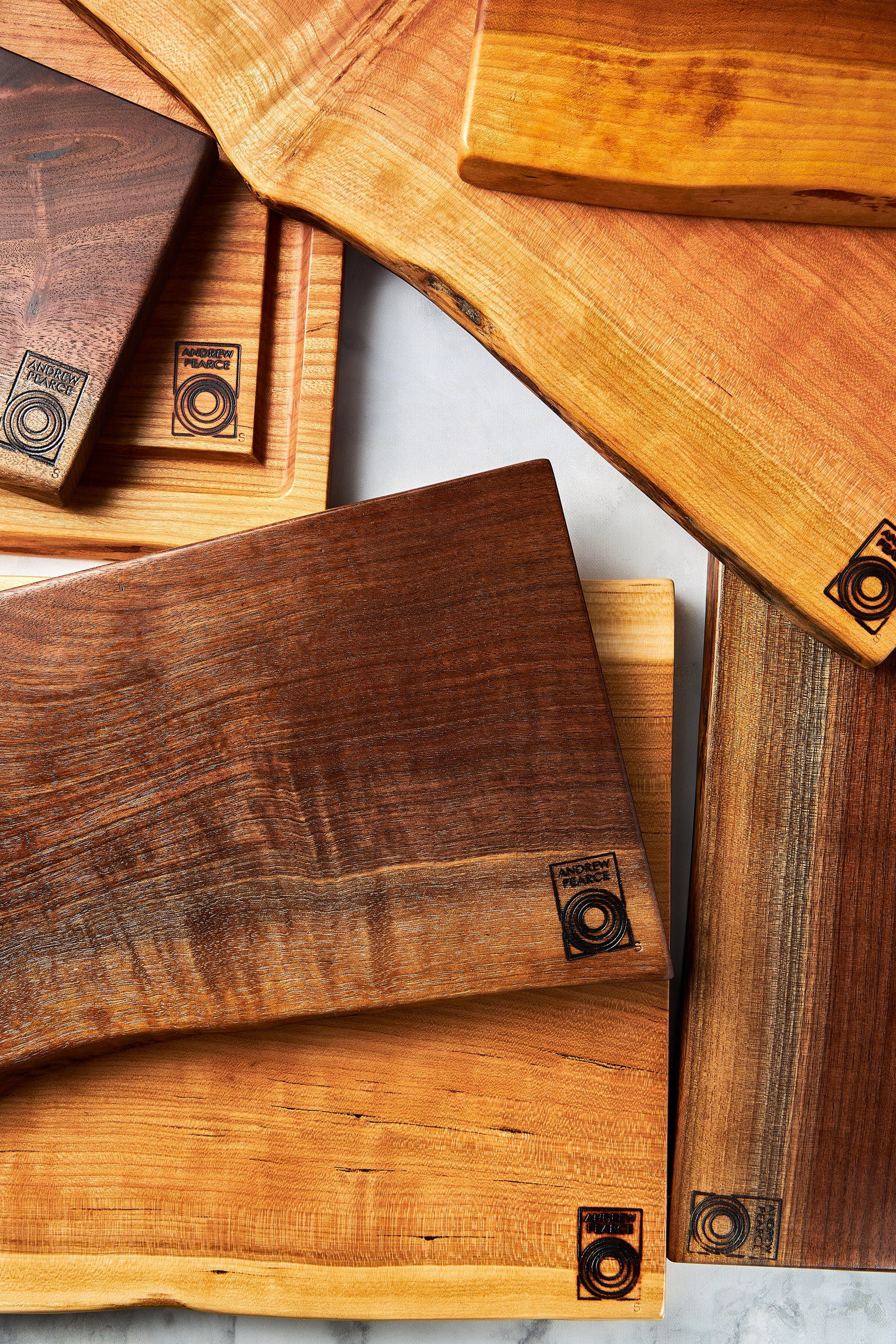 LARGE CARVING CRAFT AT A SECOND'S PRICE