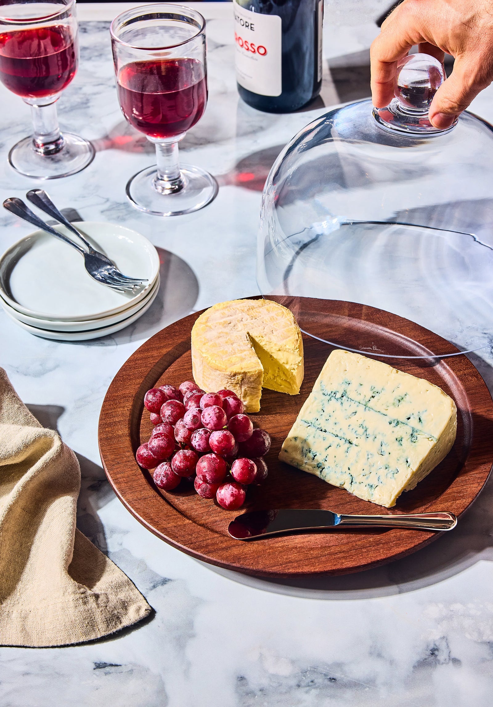 AN ARTISAN SHOWCASE FOR YOUR FINEST CHEESES