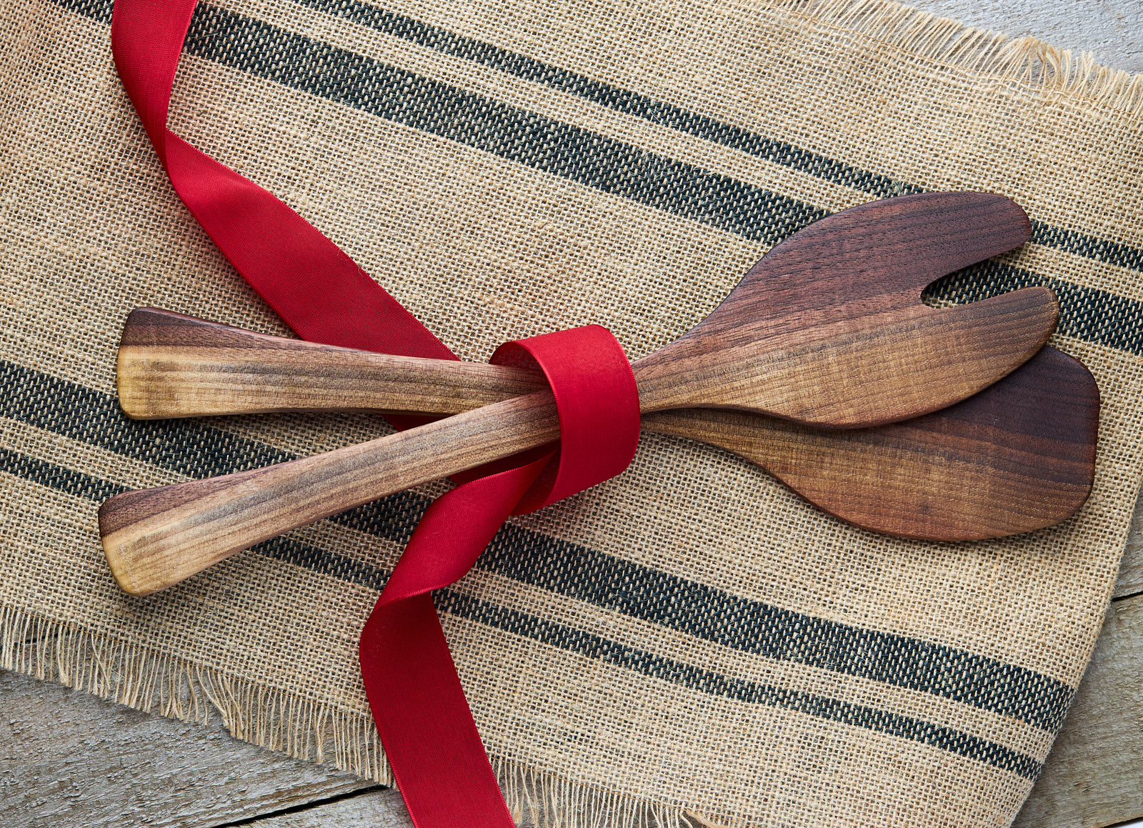 WALNUT SERVERS THAT COMPLETE THE SET